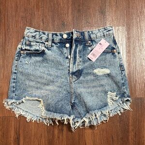NWT Denim Distressed blue Women Shorts sz 6